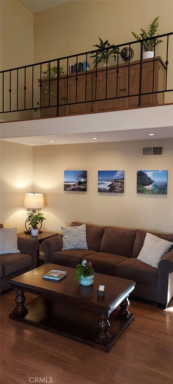 MLS #OC25261417 image #3