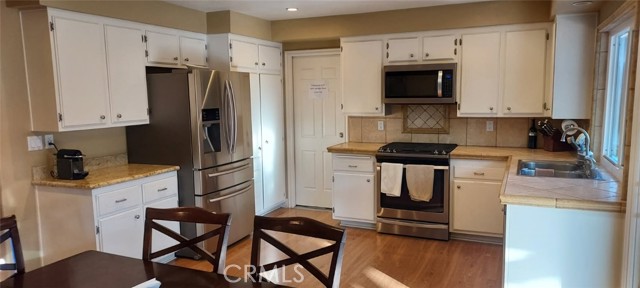 MLS #OC25261417 image #6