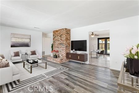 MLS #OC25261418 image #3