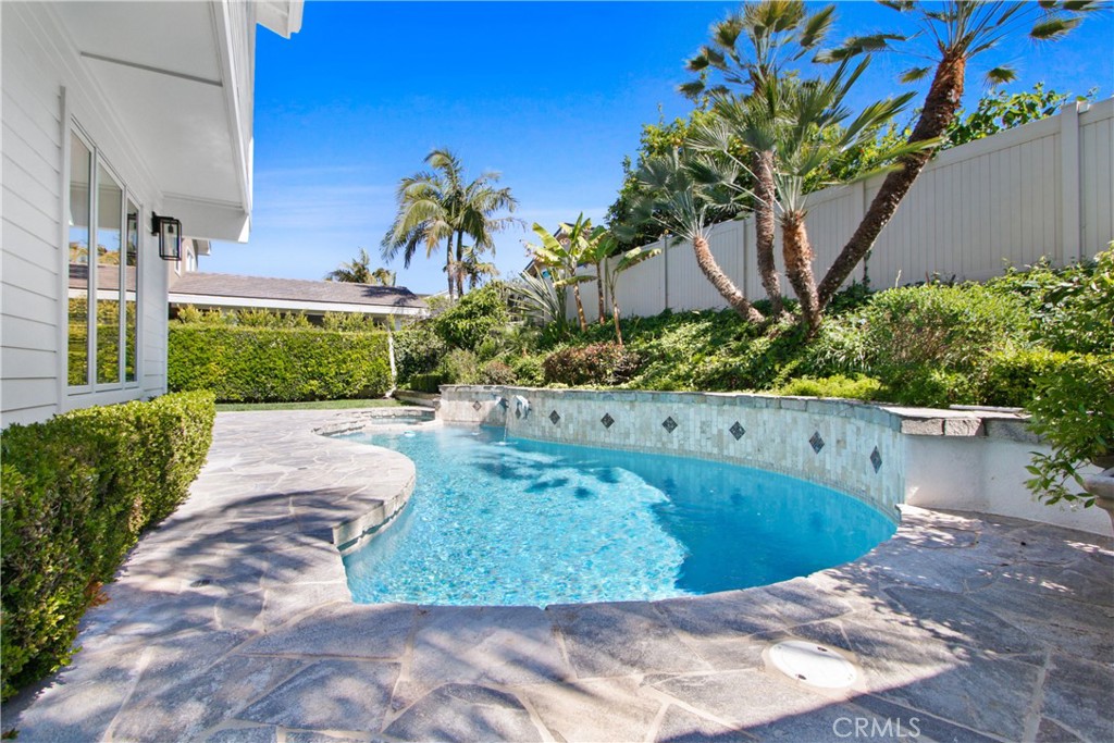 MLS #OC25261426 image #15