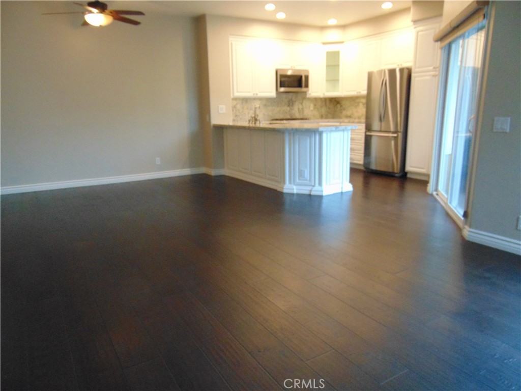 MLS #OC25261441 image #2