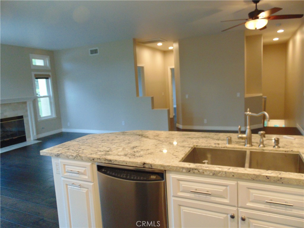 MLS #OC25261441 image #37