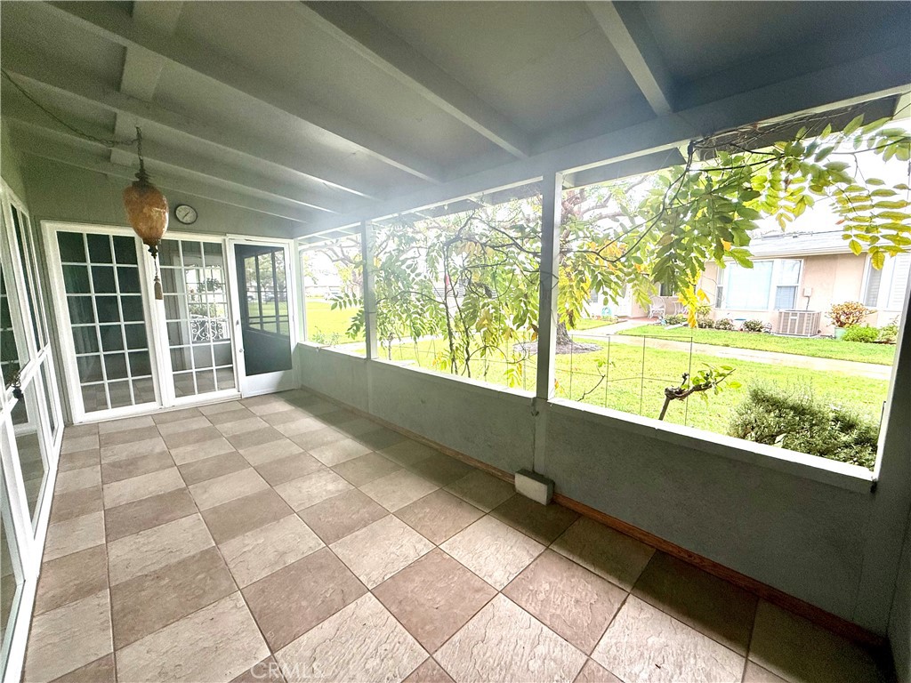 MLS #OC25261451 image #20