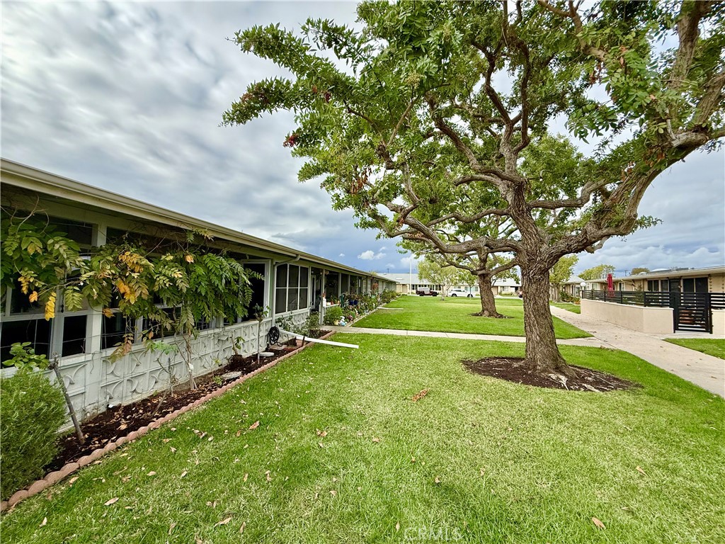 MLS #OC25261451 image #22