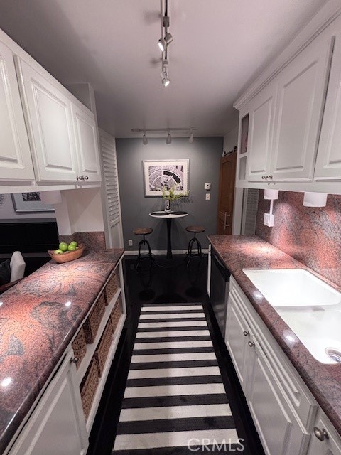 MLS #OC25261452 image #11