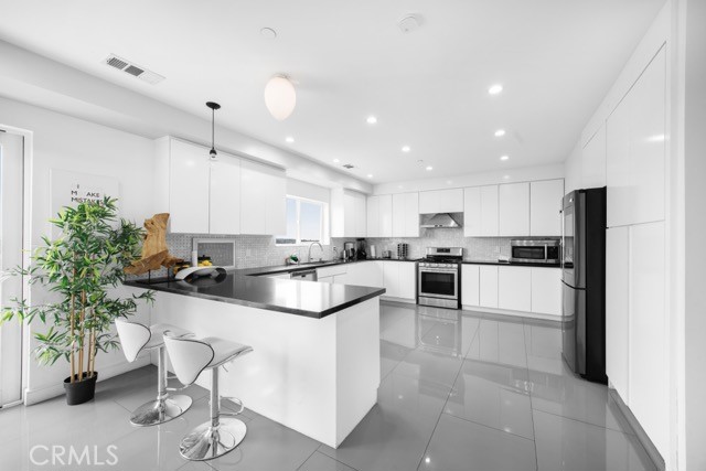 MLS #OC25261467 image #18