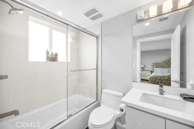 MLS #OC25261467 image #37