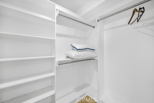 MLS #OC25261467 image #40