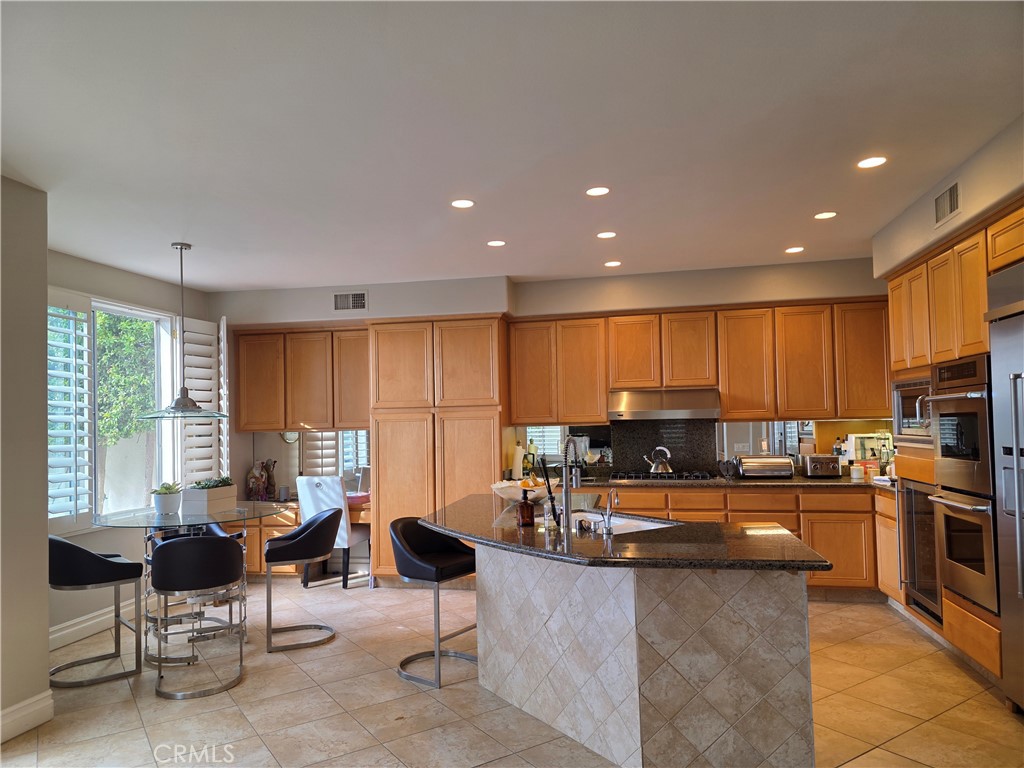 MLS #OC25261490 image #11