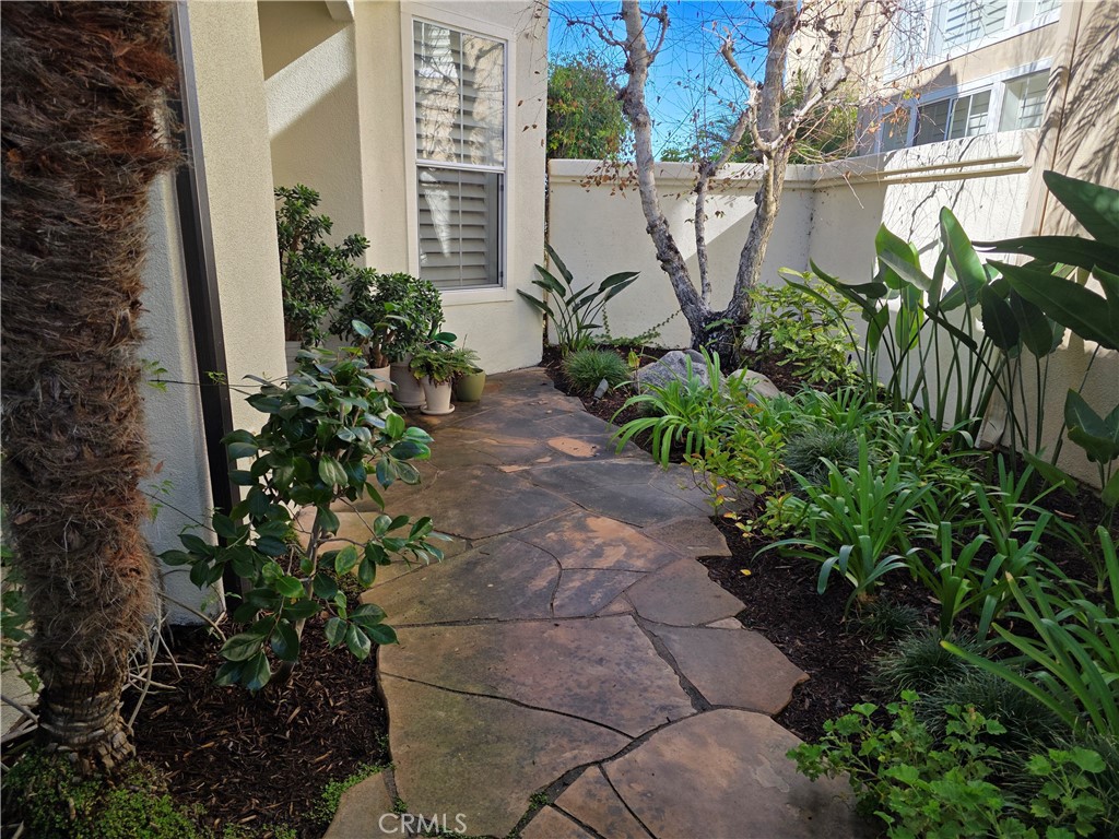 MLS #OC25261490 image #3