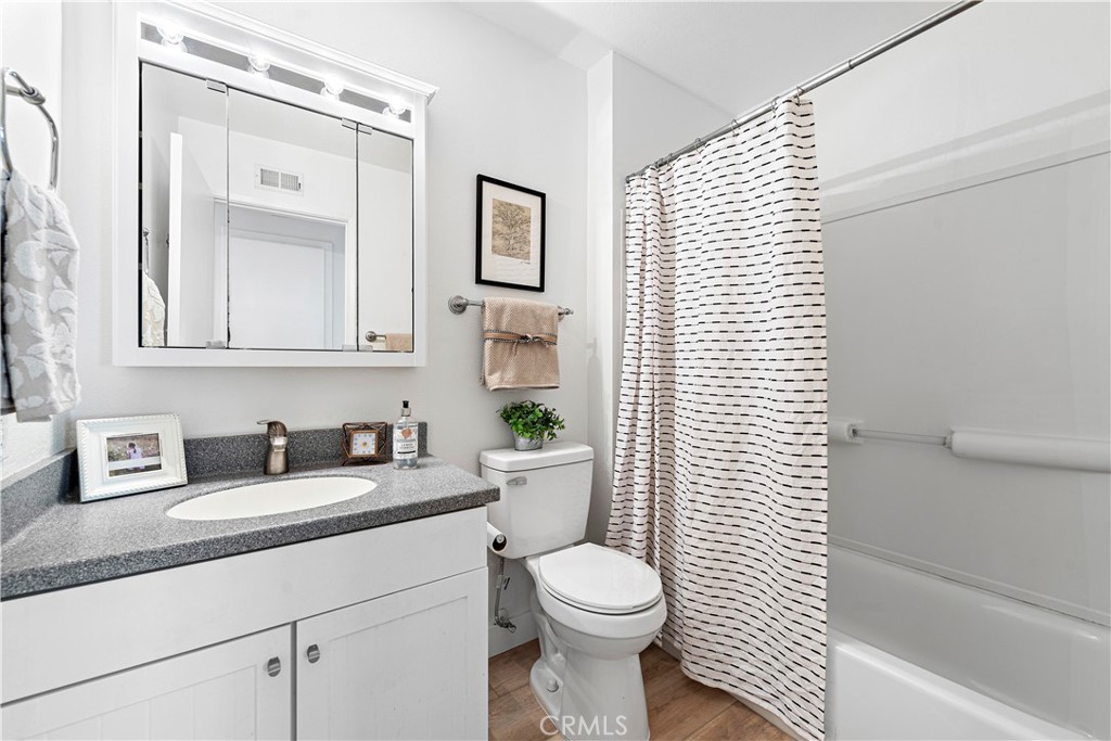 MLS #OC25261496 image #13