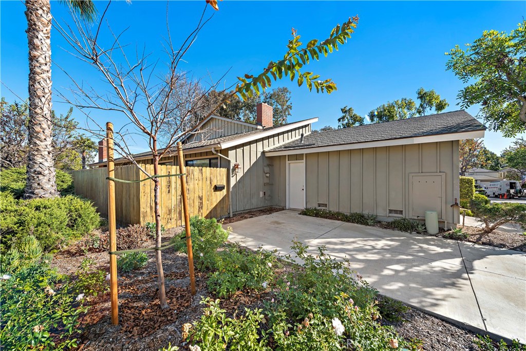 MLS #OC25261496 image #3