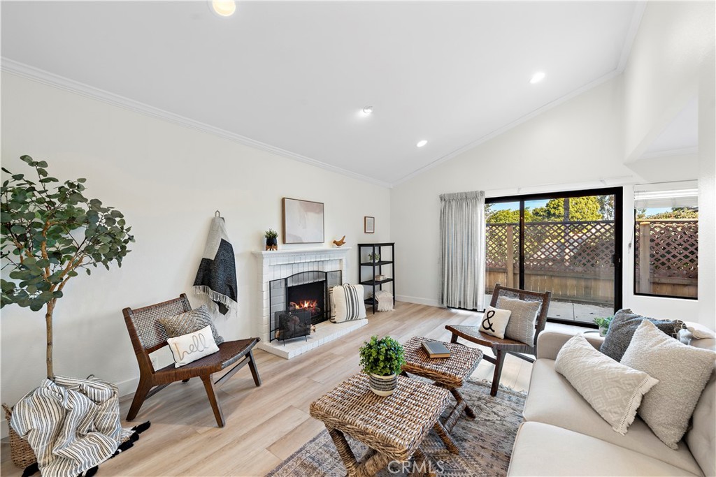 MLS #OC25261496 image #5