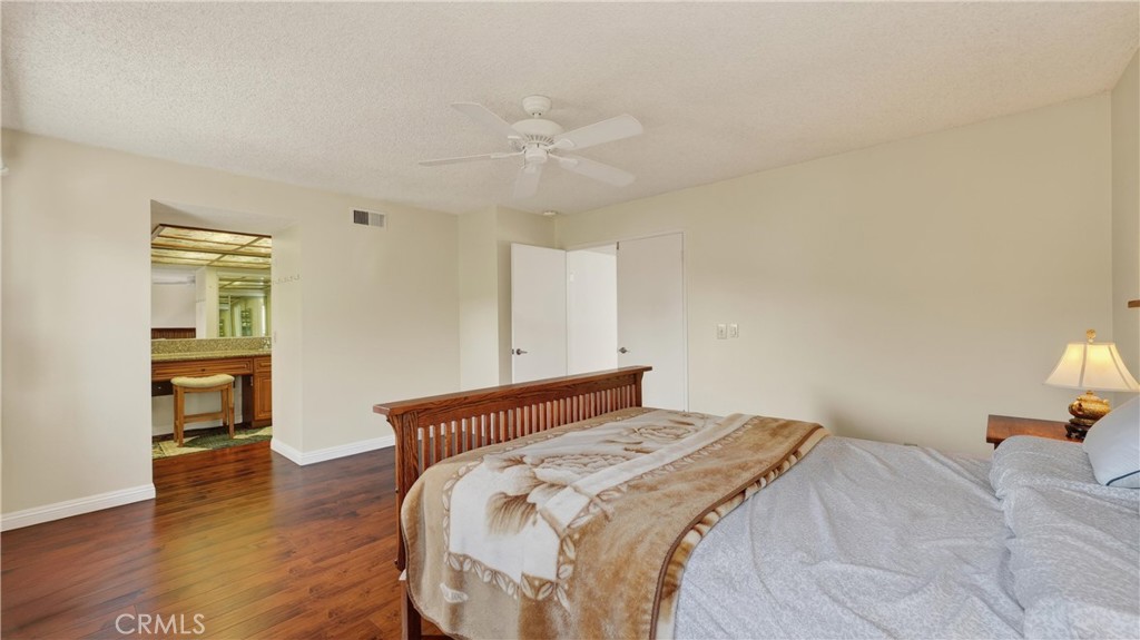 MLS #OC25261507 image #10