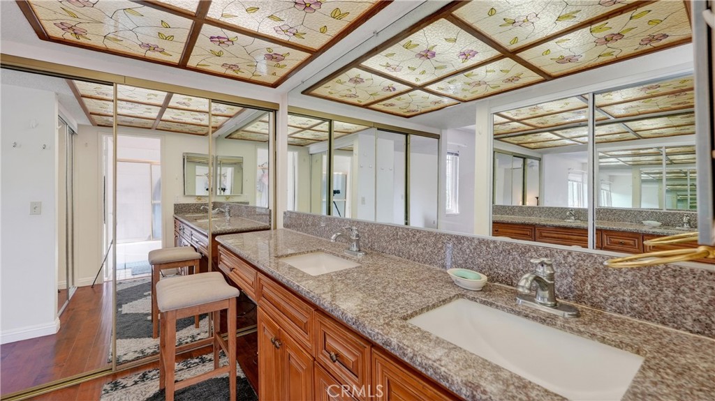 MLS #OC25261507 image #13