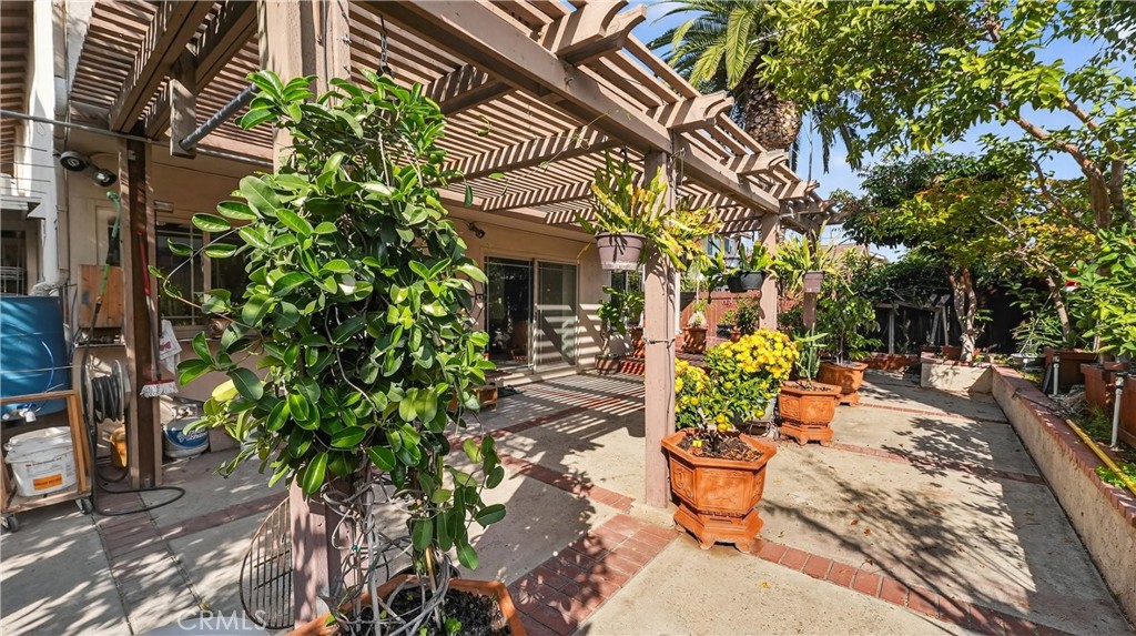 MLS #OC25261507 image #19