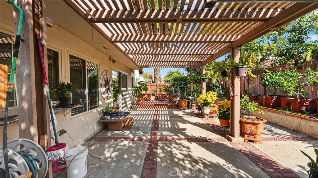 MLS #OC25261507 image #40