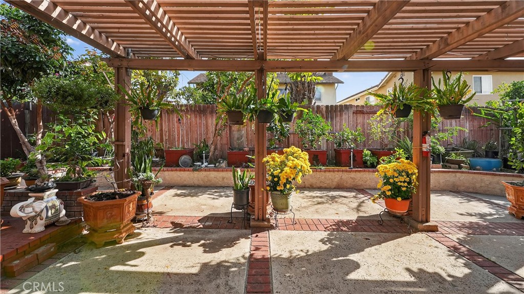 MLS #OC25261507 image #42