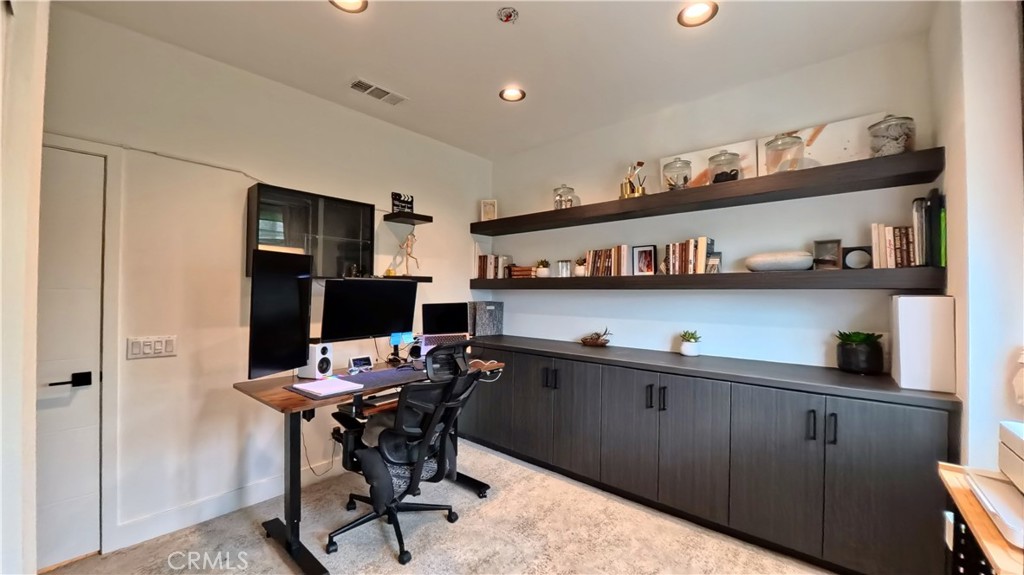 MLS #OC25261514 image #12