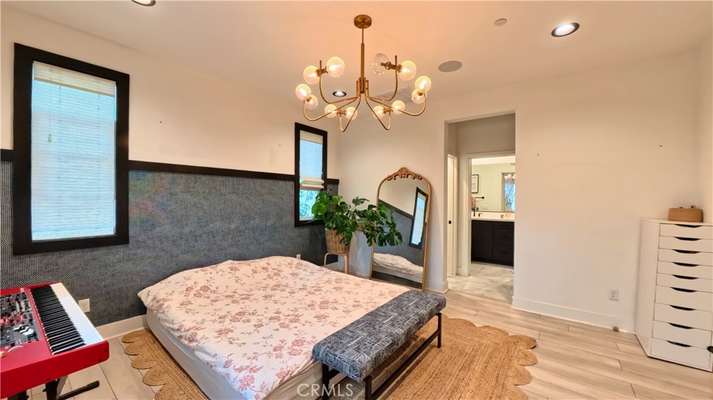 MLS #OC25261514 image #19