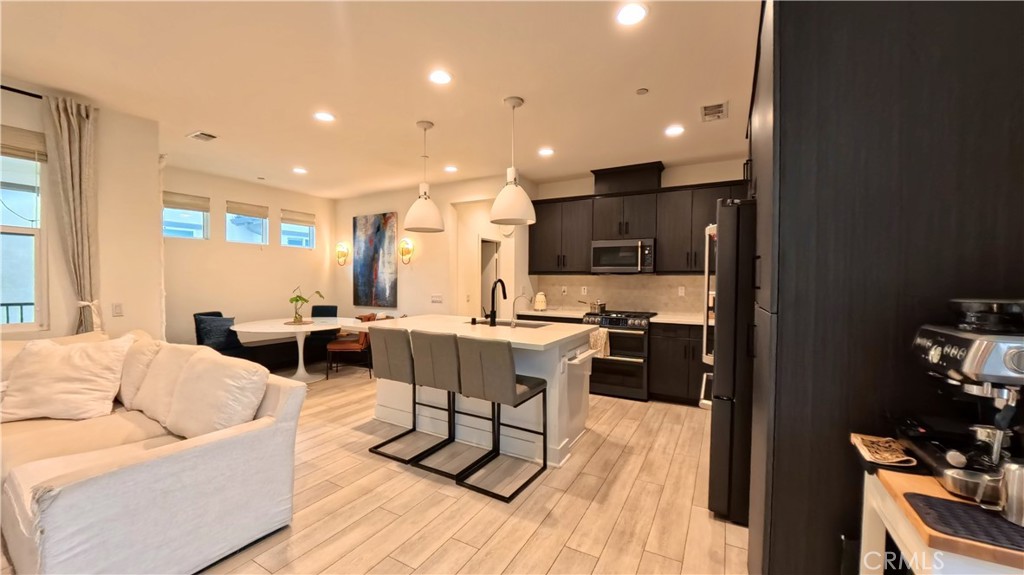 MLS #OC25261514 image #5