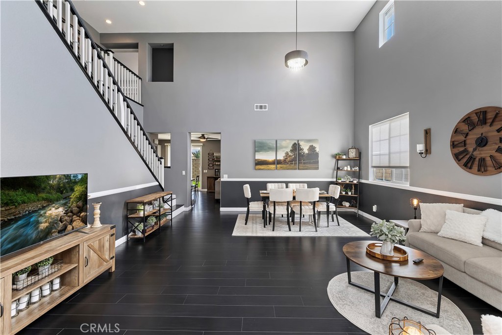 MLS #OC25261515 image #11