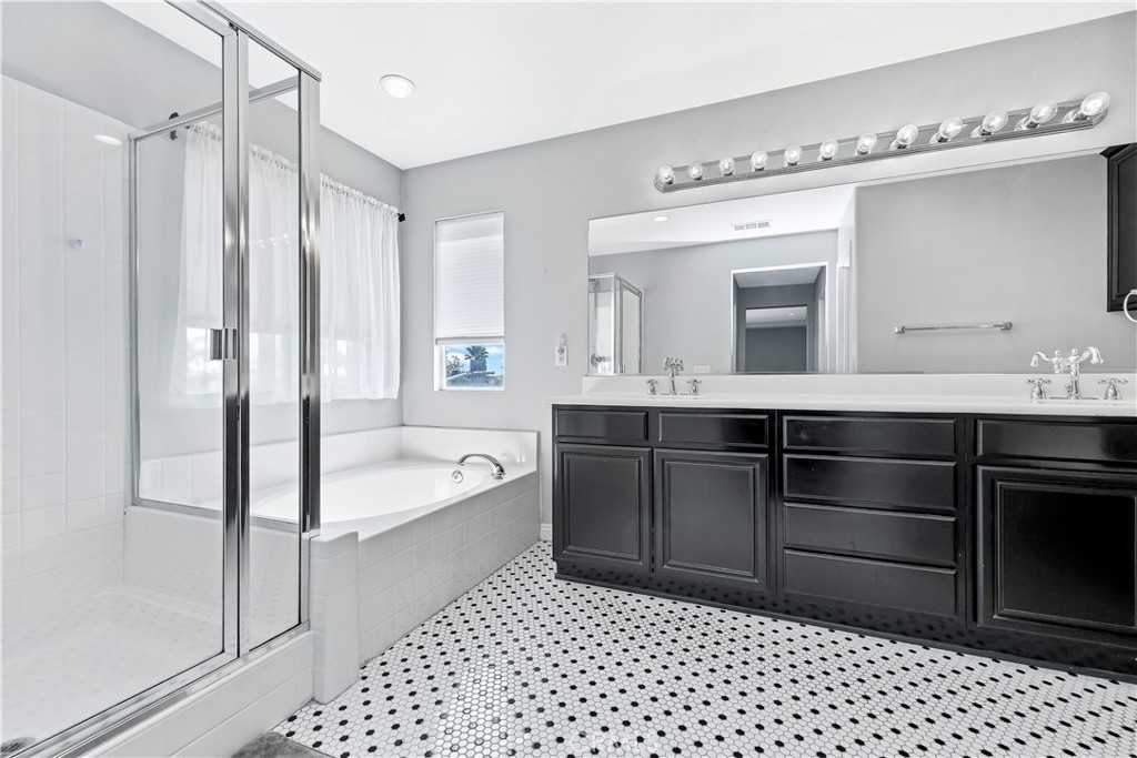 MLS #OC25261515 image #29