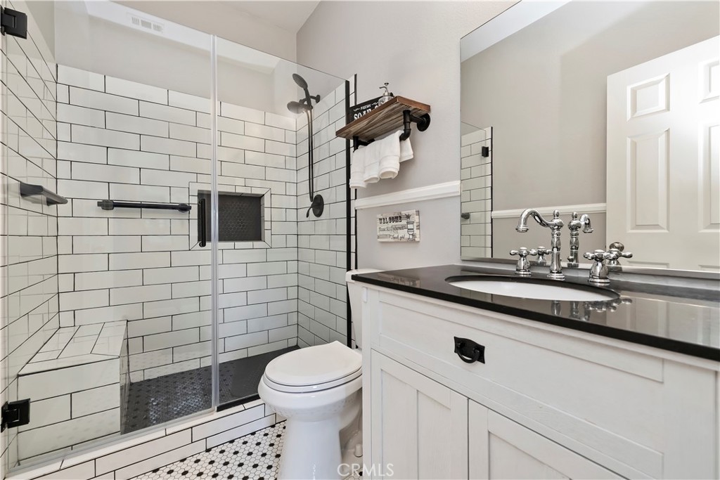 MLS #OC25261515 image #9