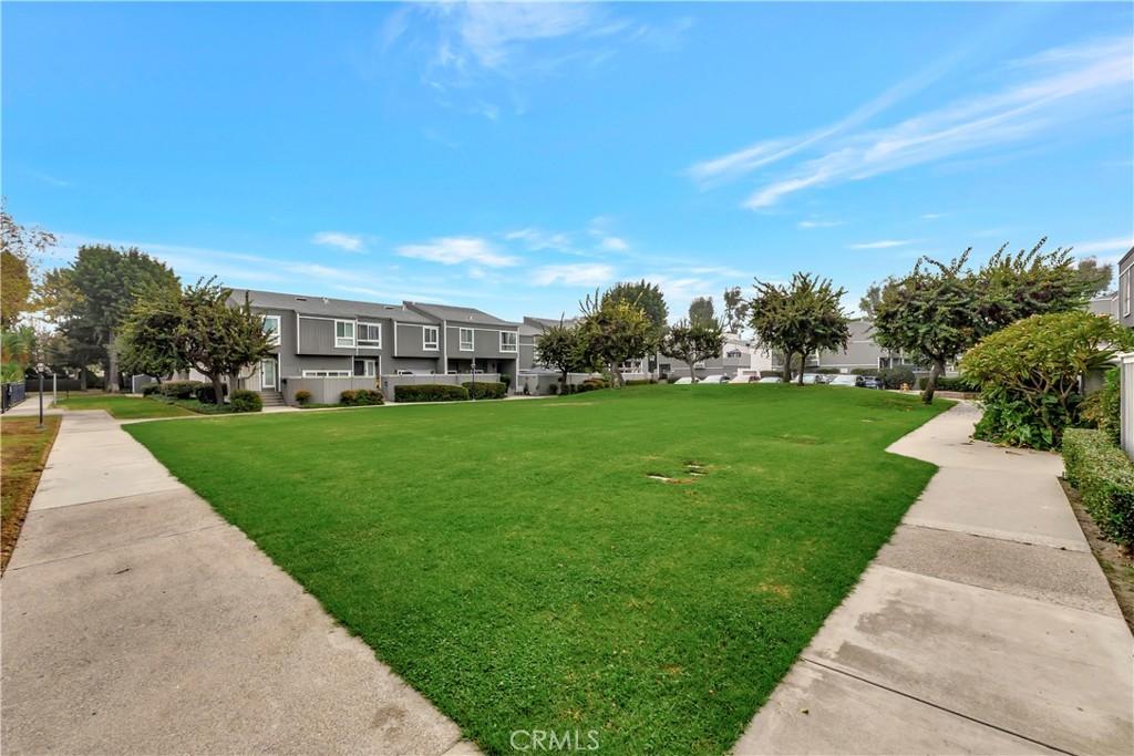 MLS #OC25261522 image #24