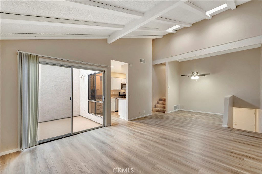 MLS #OC25261522 image #3