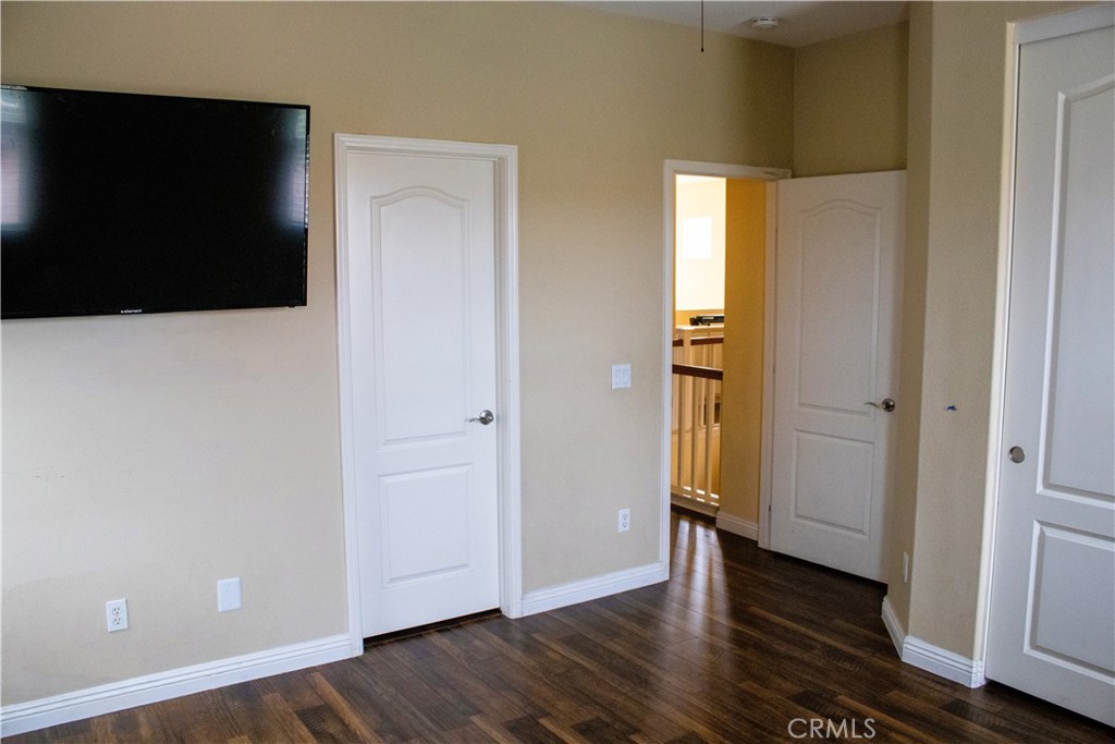 MLS #OC25261580 image #11