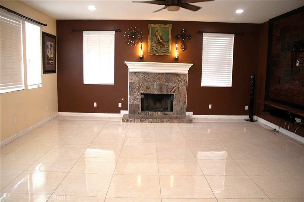 MLS #OC25261580 image #6