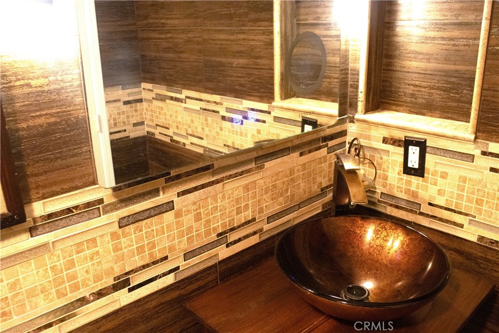 MLS #OC25261580 image #7