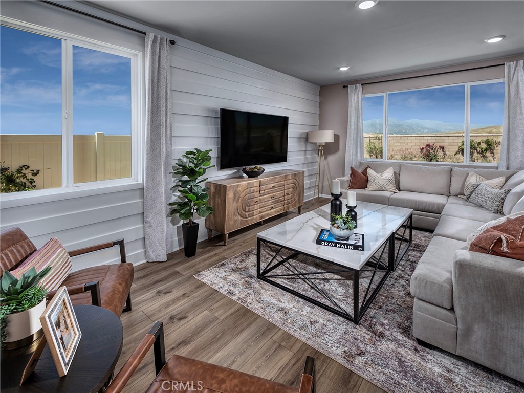 MLS #OC25261584 image #7