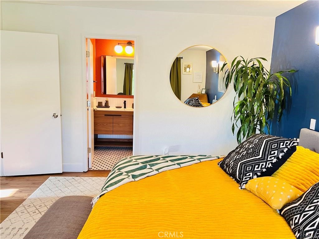 MLS #OC25261619 image #6