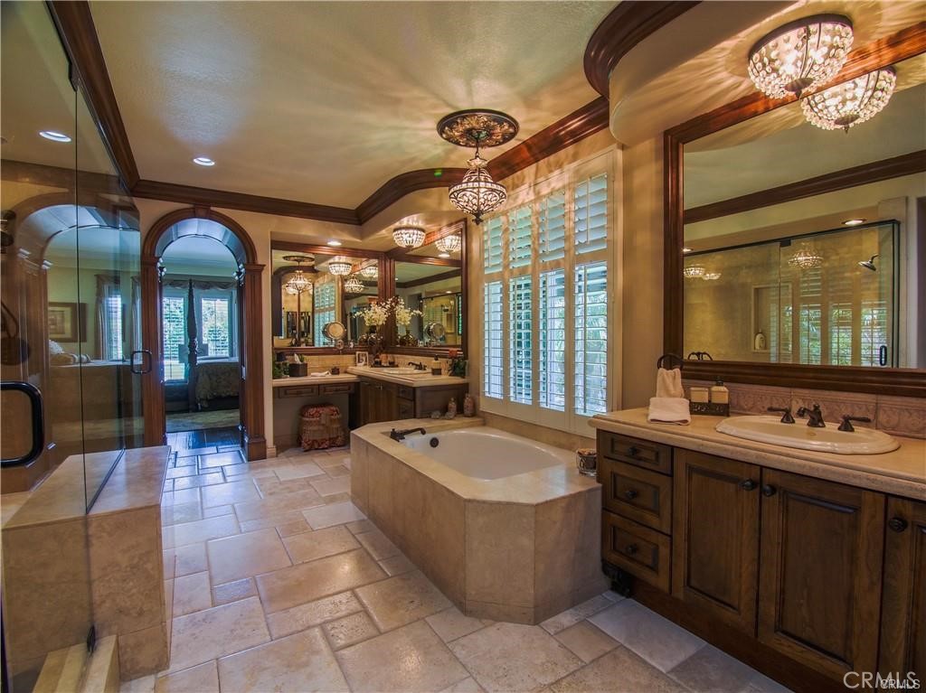 MLS #OC25261666 image #30