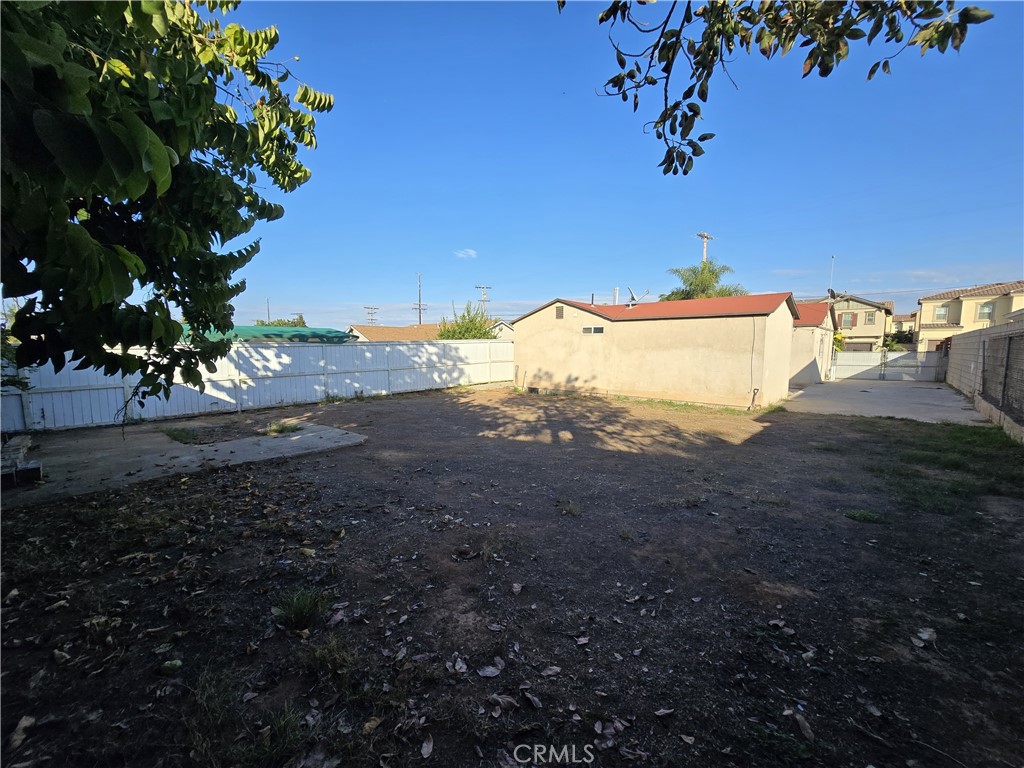 MLS #OC25261670 image #2