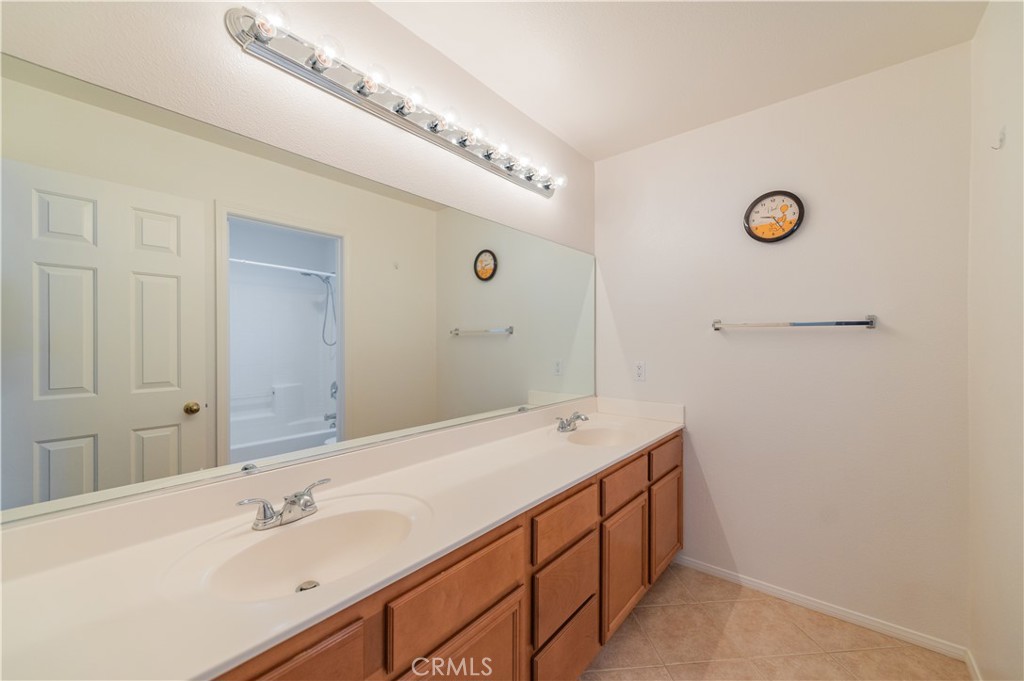 MLS #OC25261679 image #29