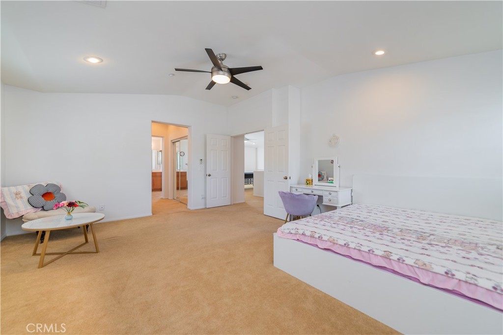 MLS #OC25261679 image #33