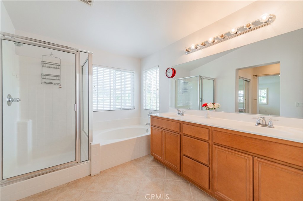 MLS #OC25261679 image #36