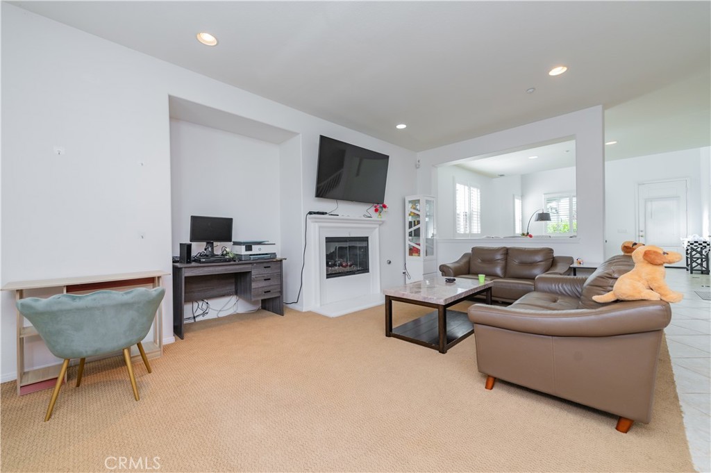 MLS #OC25261679 image #9