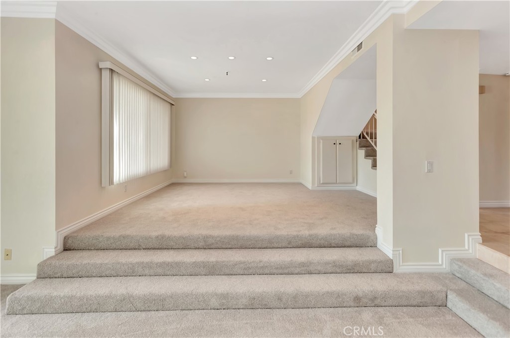 MLS #OC25261680 image #10