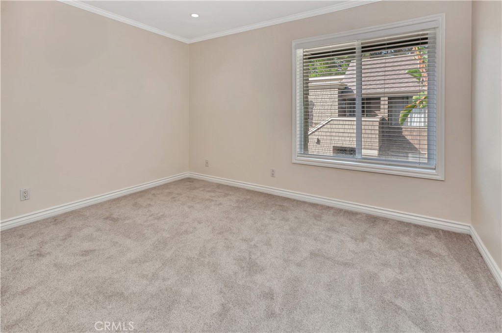 MLS #OC25261680 image #25