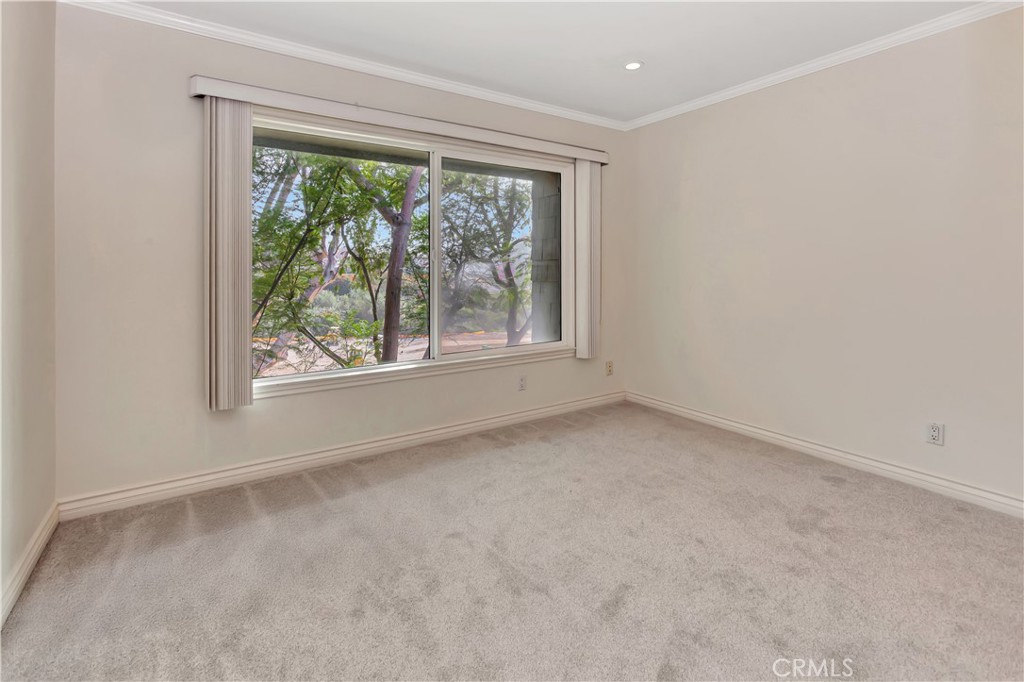 MLS #OC25261680 image #28