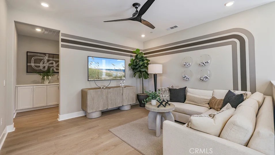 MLS #OC25261684 image #19