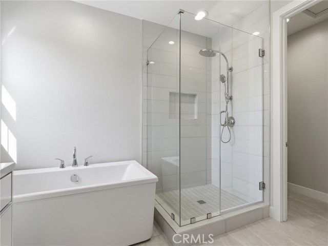 MLS #OC25261703 image #11