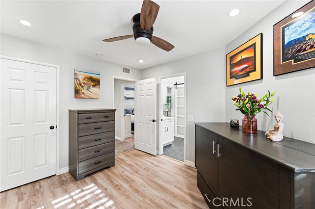 MLS #OC25261710 image #20