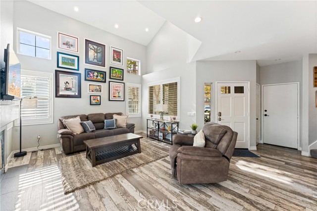 MLS #OC25261710 image #6