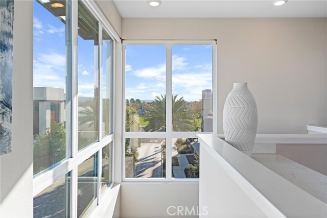 MLS #OC25261727 image #32