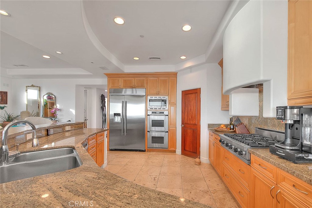 MLS #OC25261757 image #24